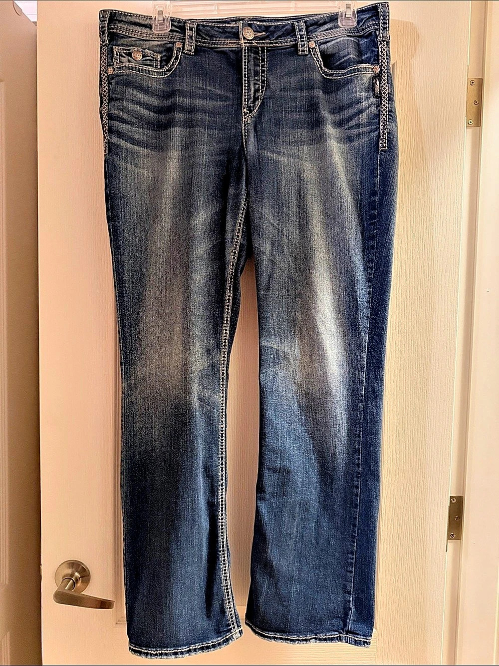 Silver Jeans Co. Aiko Mid Boot. Boot Cut Jeans Blue Size 16/L33